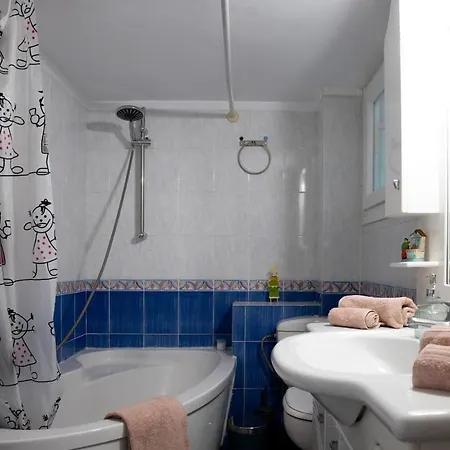 Warm & Cozy - Sando Apartment Athens