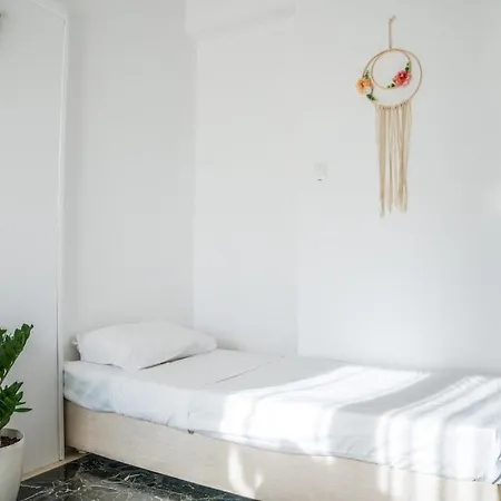 Warm & Cozy - Sando Apartment Athens